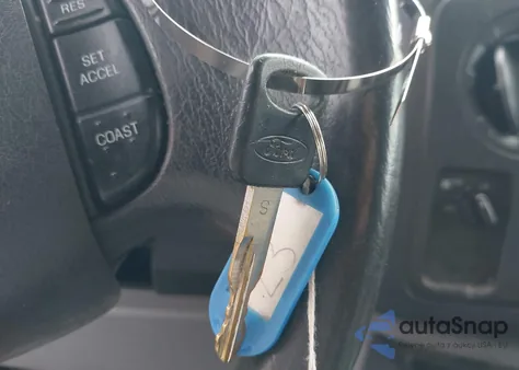 2013 Ford E-250 Commercial from USA, damaged, VIN 1FTNE2EW3DDA31287